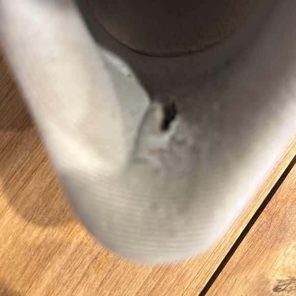 Adidas Sambas Size 8 men’s. Broken in and in good condition. - Picture 4 of 7